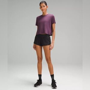 Lululemon Hotty Hot Low-Rise Lined Short 2.5” in Black